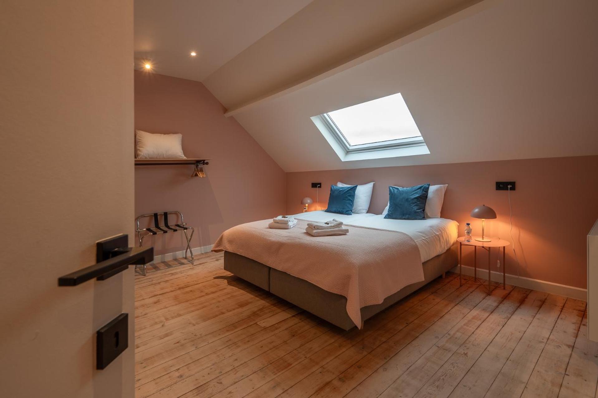Villa Cezar - Big House At The Center Of Bruges - Free Parking Bagian luar foto